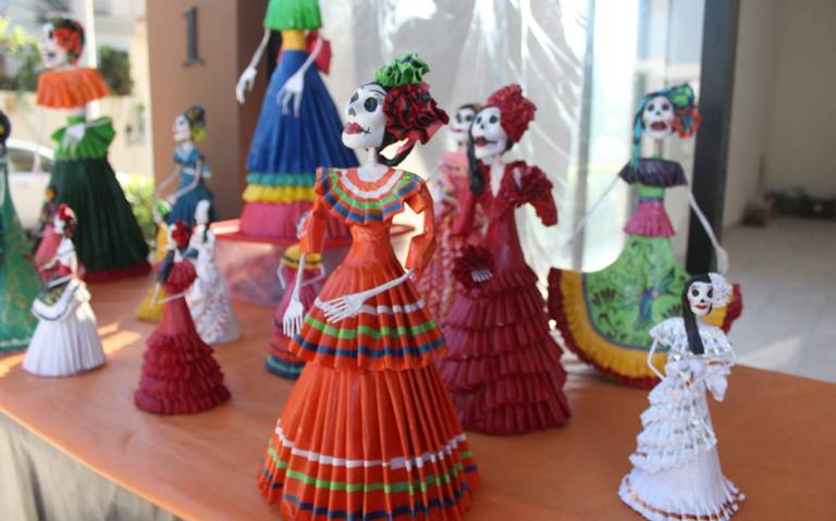 este intermitente híbrido La otra Catrina en Mazatlán, el arte en papel maché - El Sol de Mazatlán |  Noticias Locales, Policiacas, sobre México, Sinaloa y el Mundo